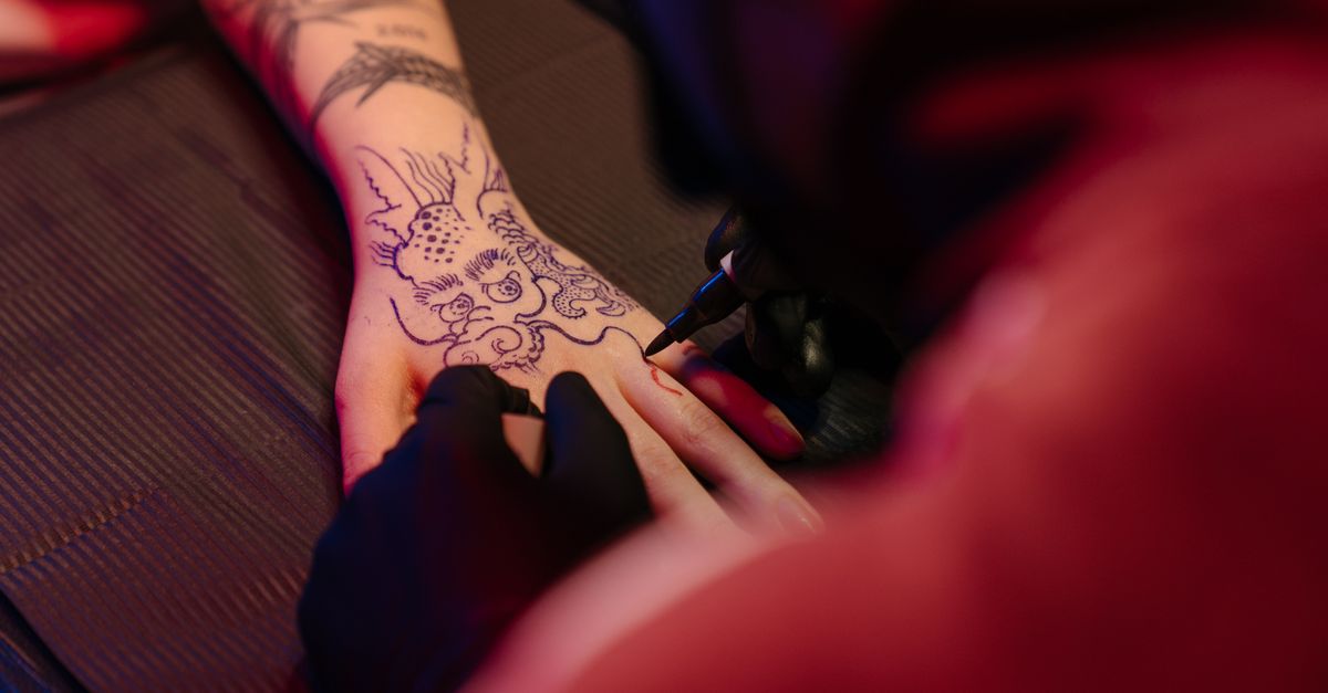 Skipping Moisturisation: A Mistake in Tattoo Aftercare